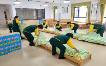 在小班的工作总结保育员7篇