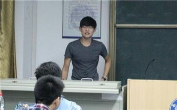 大学班长工作述职报告8篇