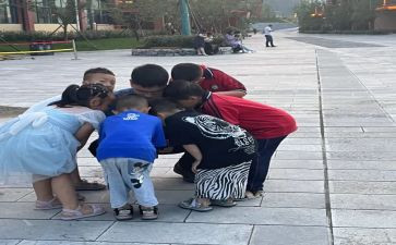 凡人小事的背后作文优质6篇