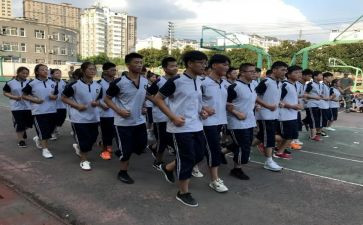 高一新生发言稿范文7篇