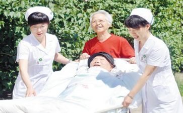 个人护士述职报告8篇