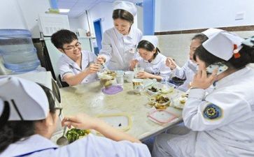 年度护士工作总结推荐7篇