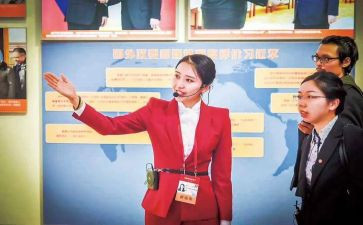 讲解员的年终总结5篇
