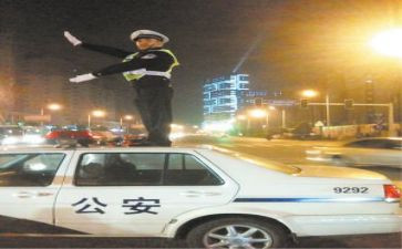 交警的作文8篇