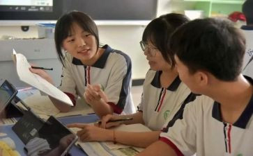 班主任经验交流演讲稿7篇