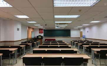 会飞的教室的读后感参考8篇