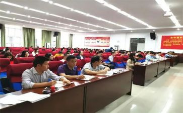 教职工考核个人总结8篇