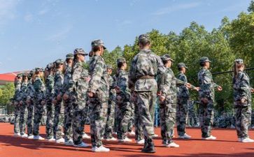 军训齐步走心得体会8篇