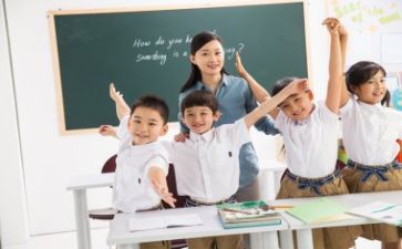 描写老师的作文300字8篇
