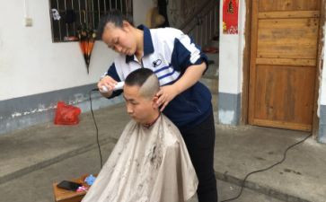 公司年会经理发言稿范文8篇