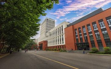 学校长述职报告模板7篇
