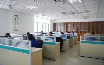 学校工作总结及下一年工作计划6篇