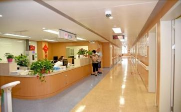 医院年终述职报告8篇