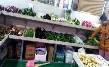 菜市场摊位租赁合同8篇